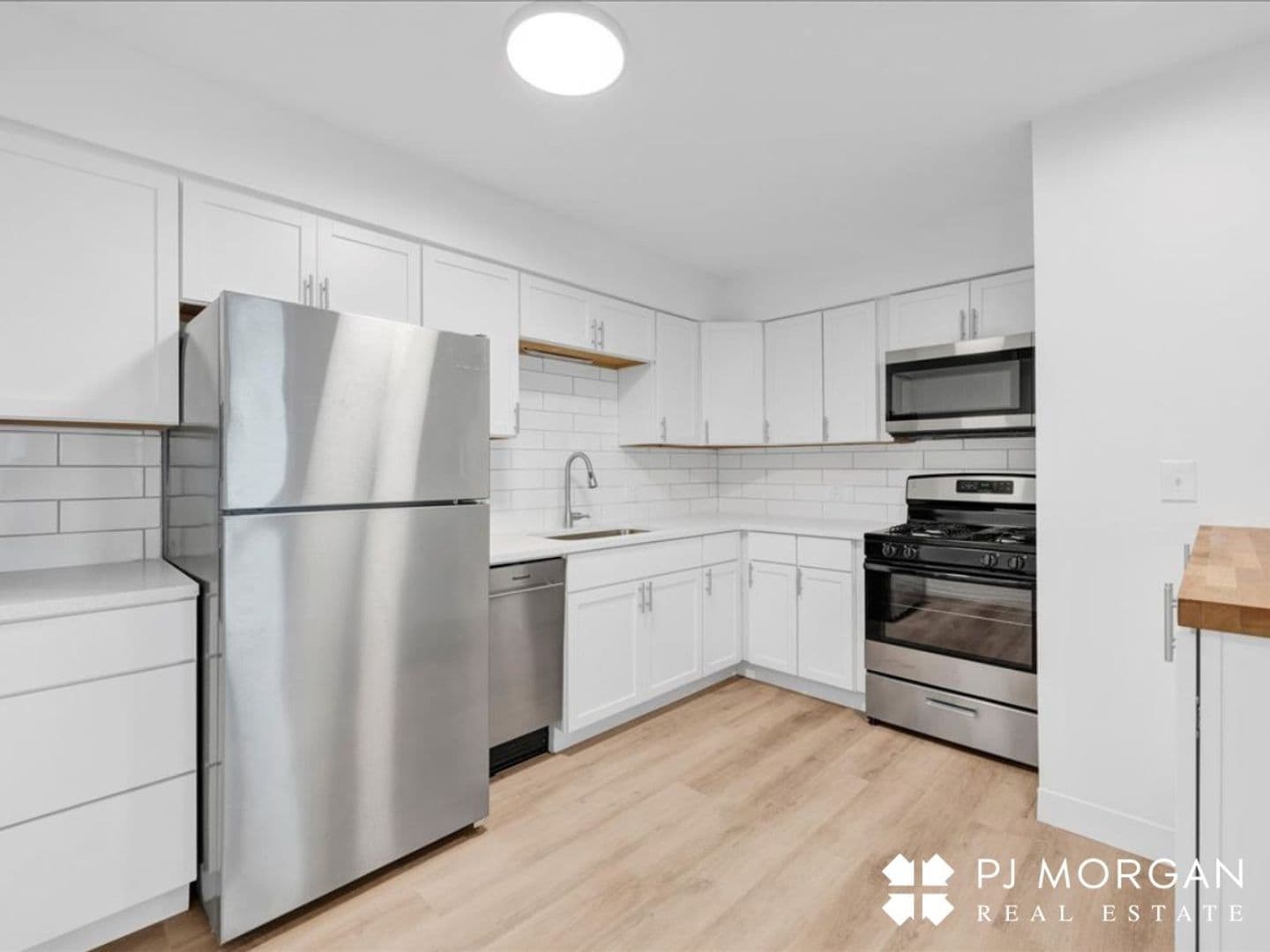 Omaha Apartment: 725 S. 37th St