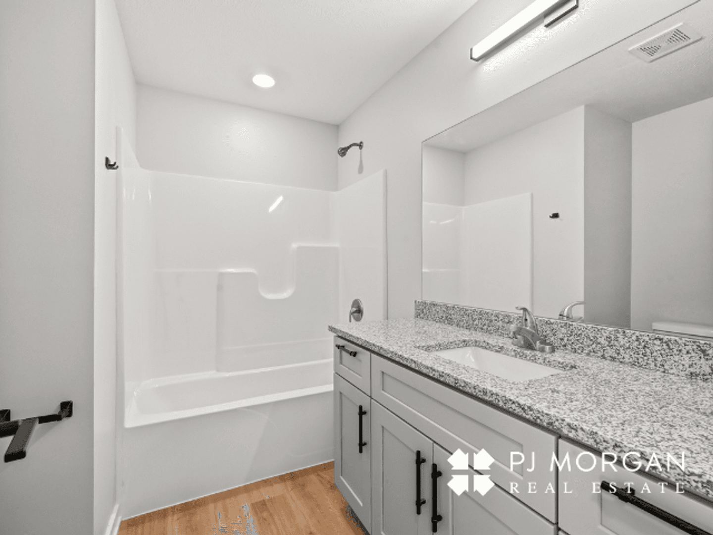 Elkhorn Townhome: 5404 S 207th Court
