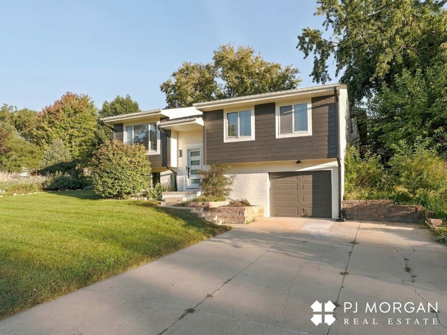 Omaha House: 13010 Gertrude Street