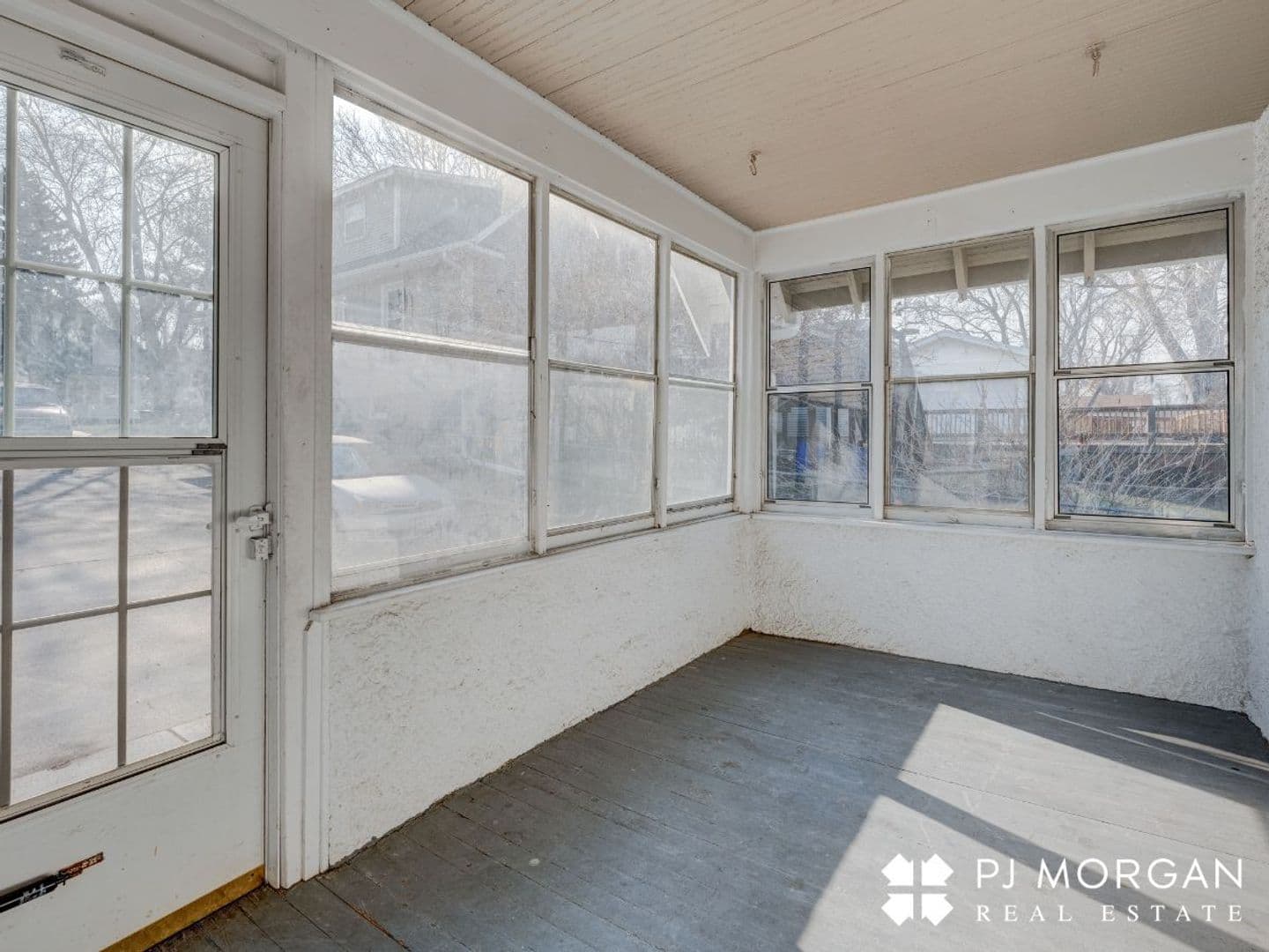 Omaha Apartment: 2122 S 35th Avenue