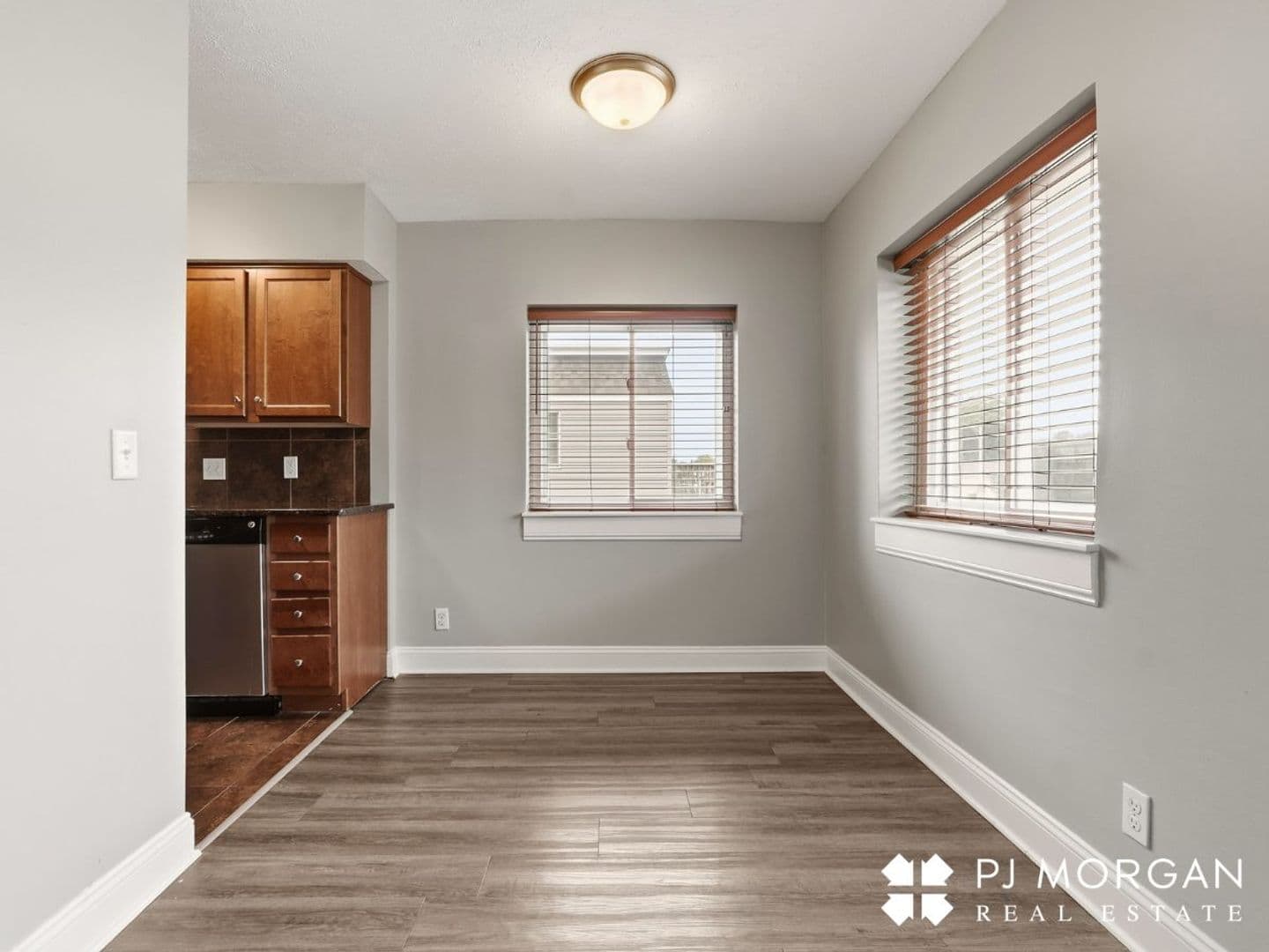 Omaha Apartment: 810 North 107th Avenue