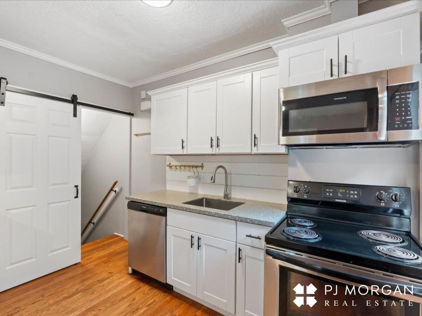 Omaha Apartment: 802-804 N 48th Street