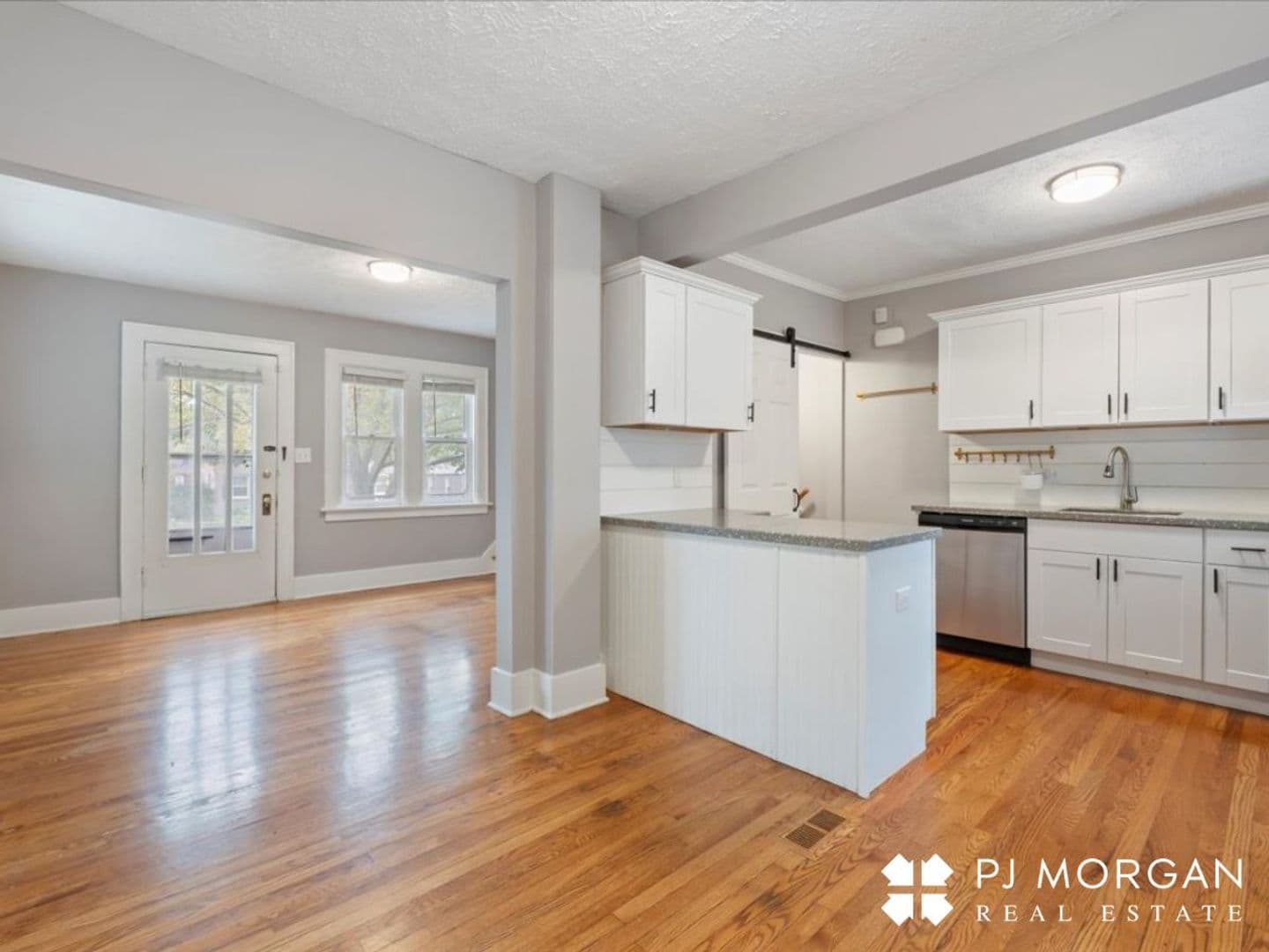 Omaha Apartment: 802-804 N 48th Street