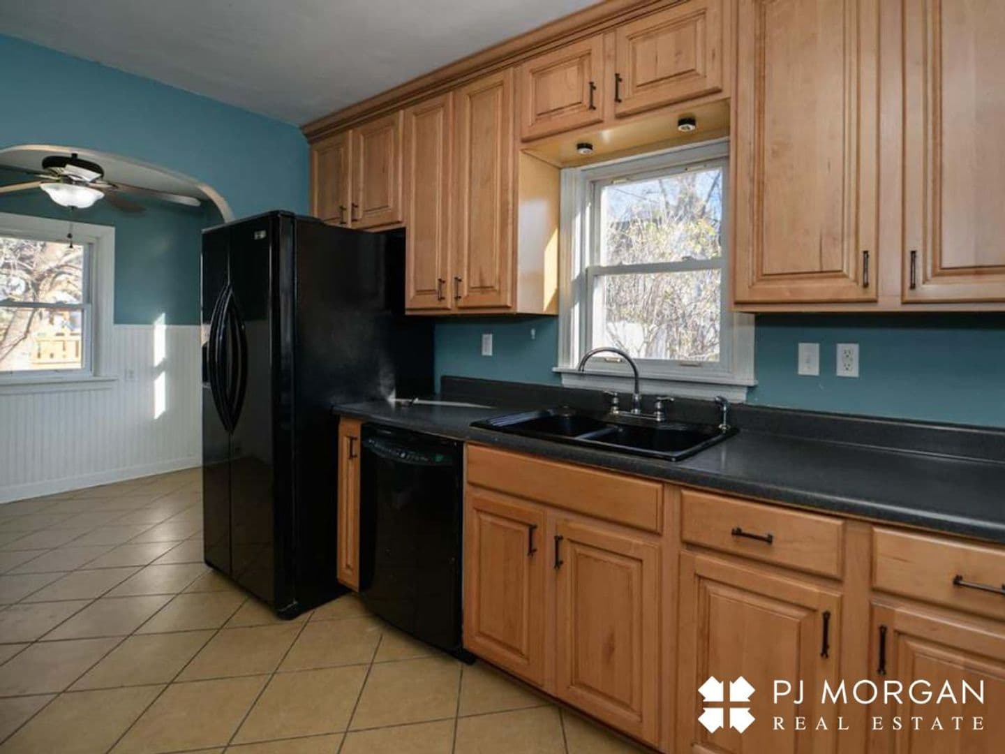 Omaha House: 6456 Poppleton Ave