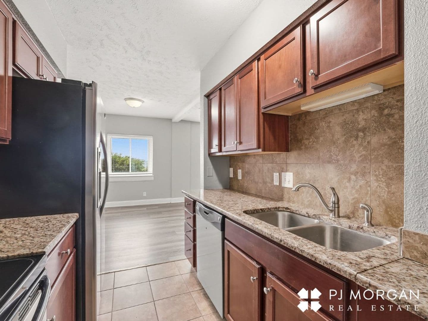 Omaha Apartment: 810 North 107th Avenue