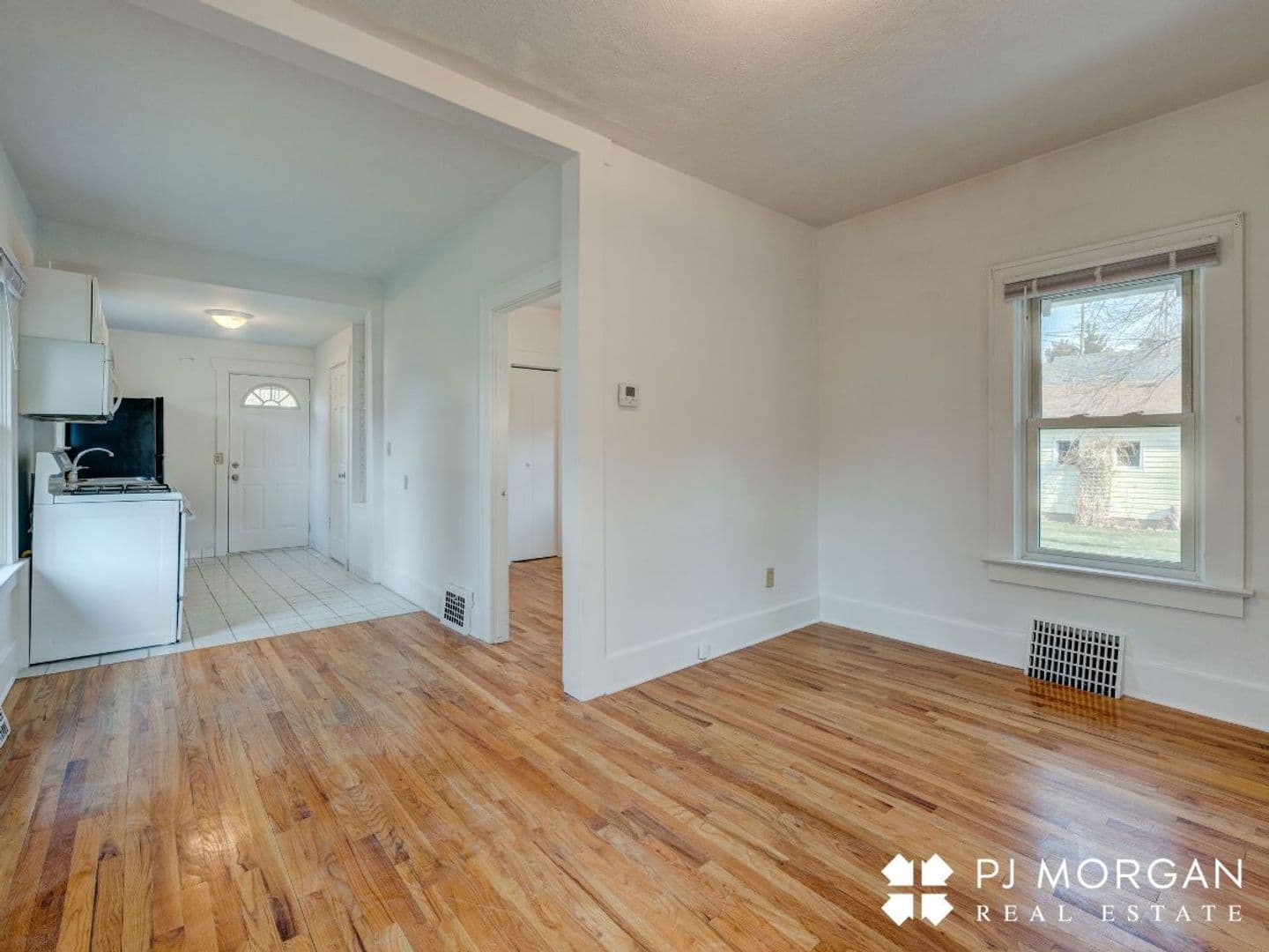 Omaha Apartment: 2122 S 35th Avenue