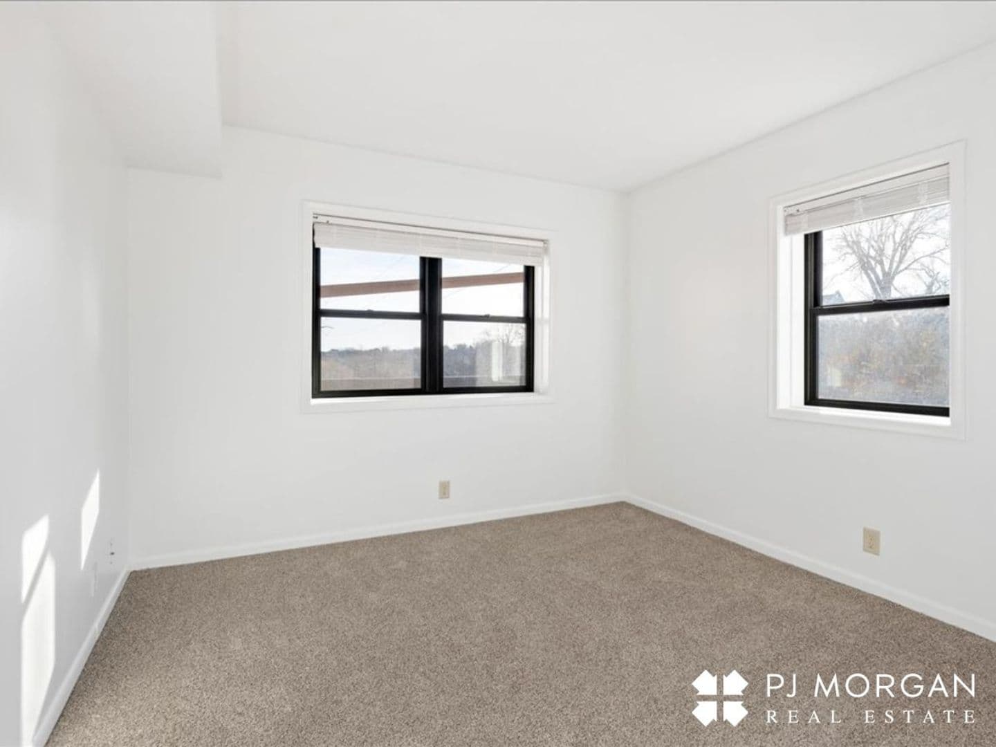 Omaha Apartment: 725 S. 37th St