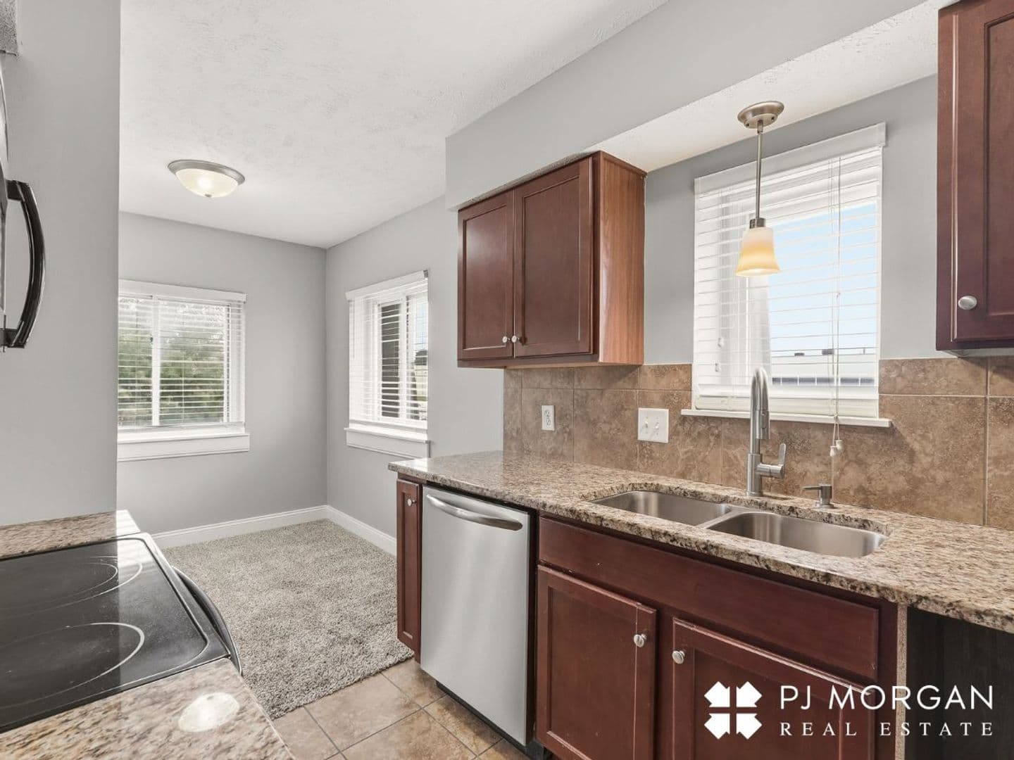 Omaha Apartment: 810 North 107th Avenue