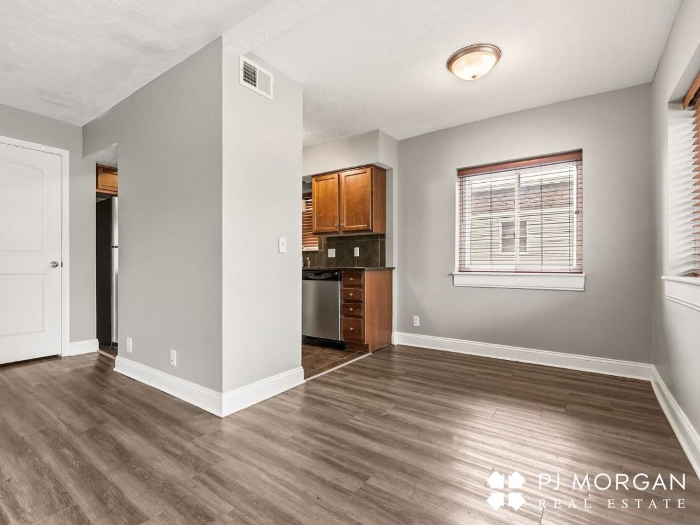 Omaha Apartment: 810 North 107th Avenue