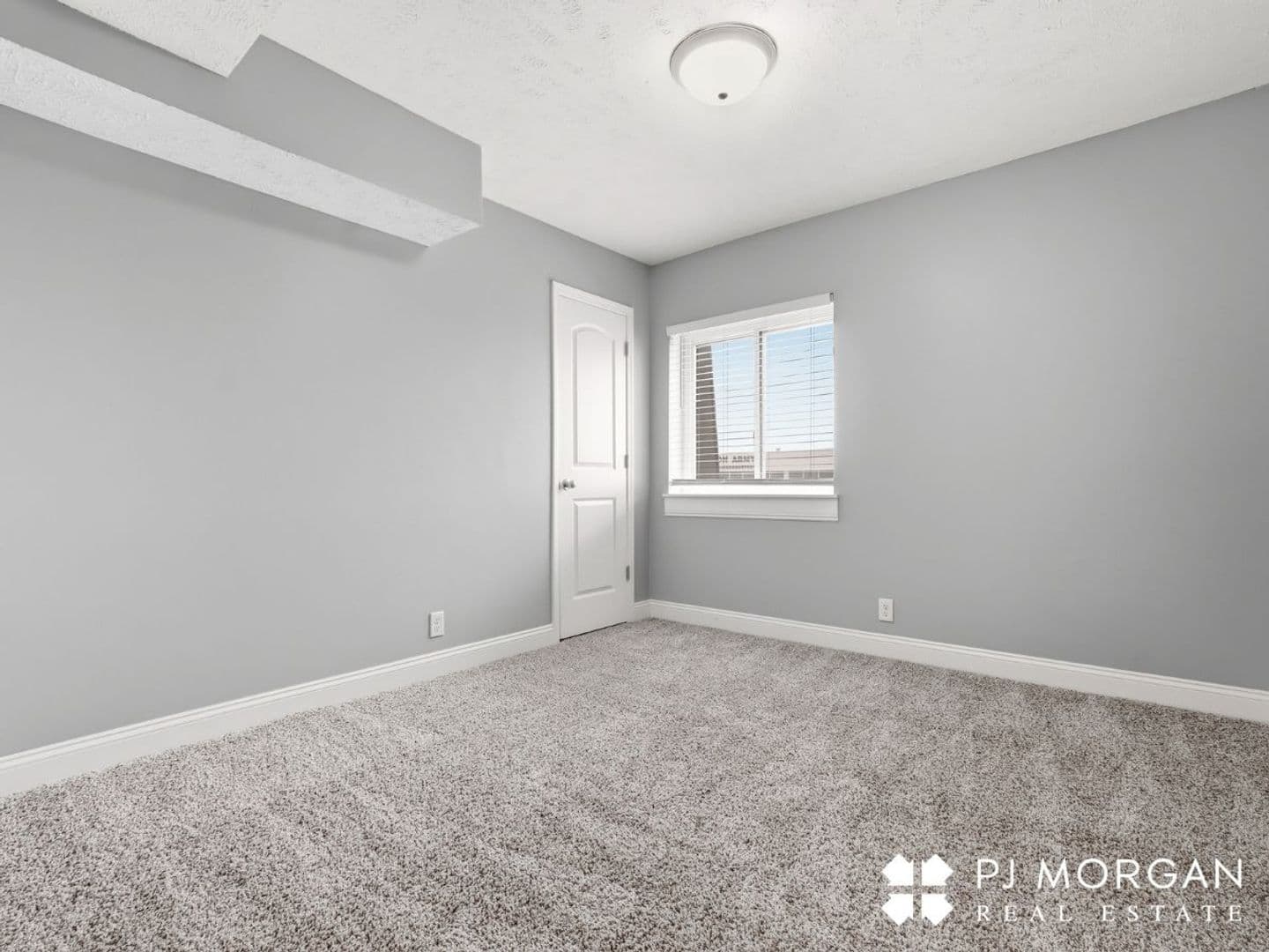Omaha Apartment: 810 North 107th Avenue