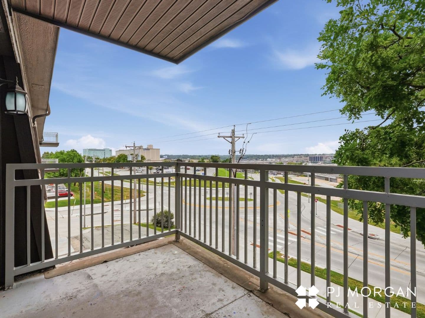 Omaha Apartment: 810 North 107th Avenue