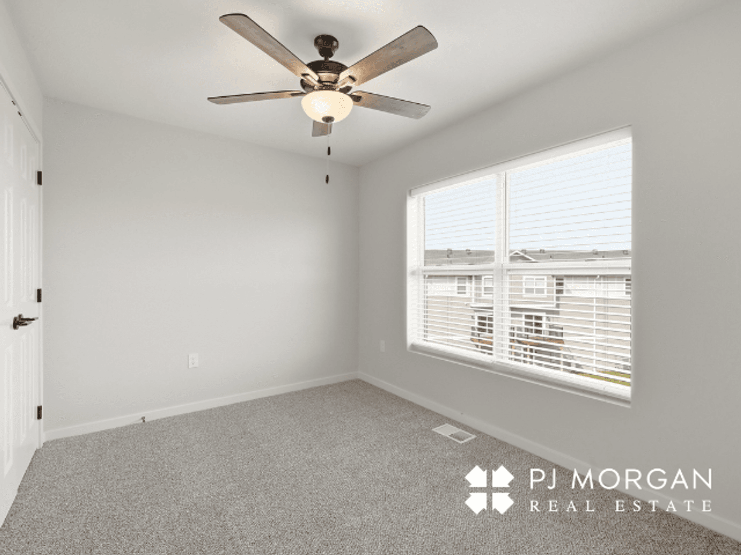 Elkhorn Townhome: 5404 S 207th Court