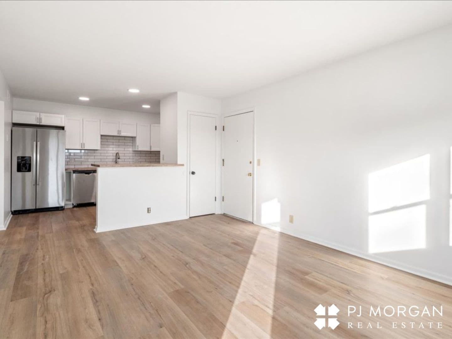 Omaha Apartment: 725 S. 37th St