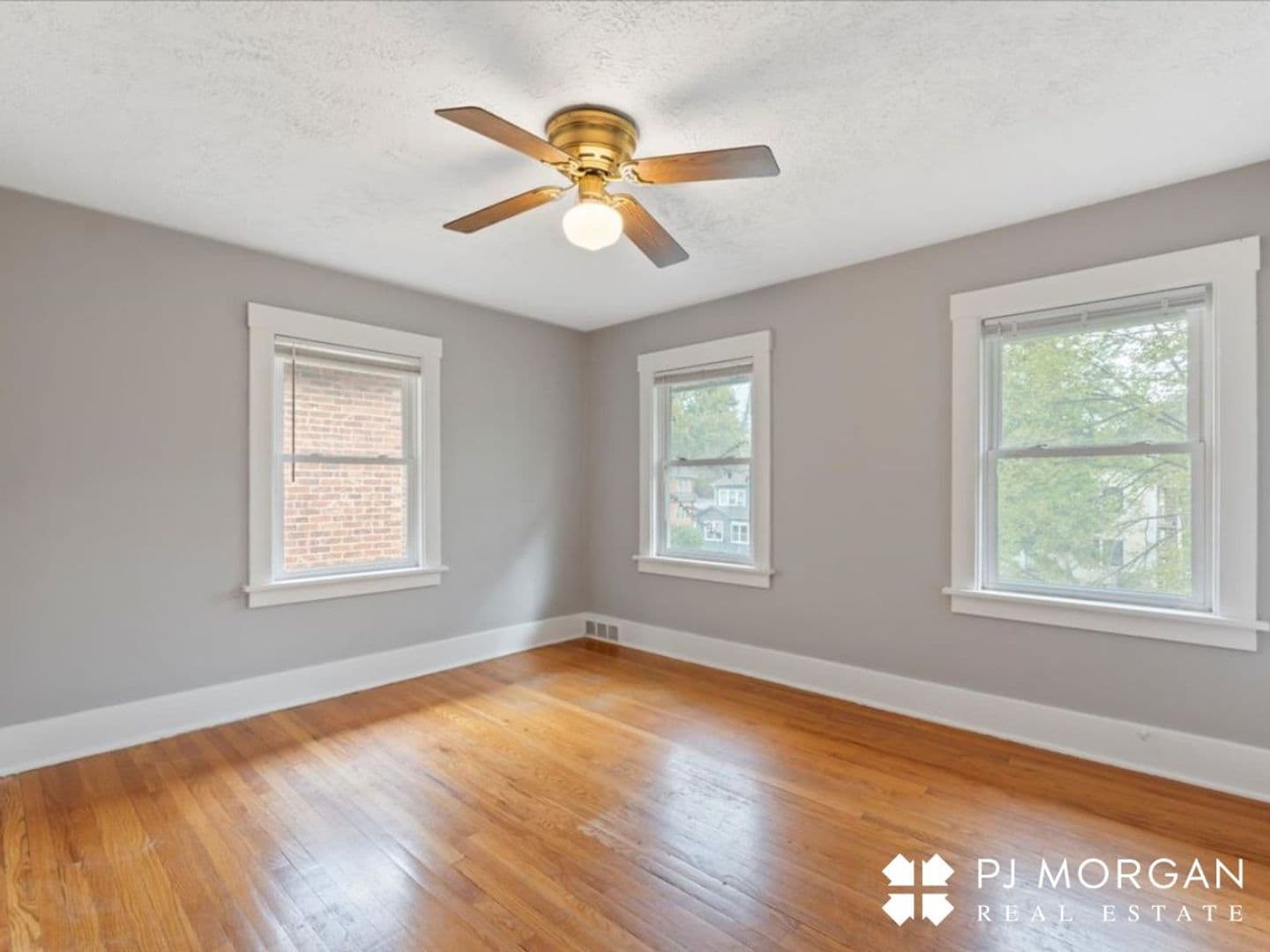 Omaha Apartment: 802-804 N 48th Street