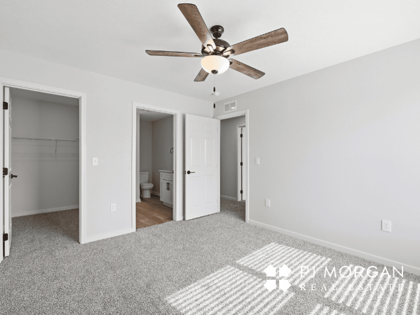 Elkhorn Townhome: 5404 S 207th Court
