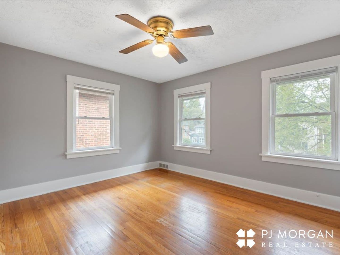 Omaha Apartment: 802-804 N 48th Street