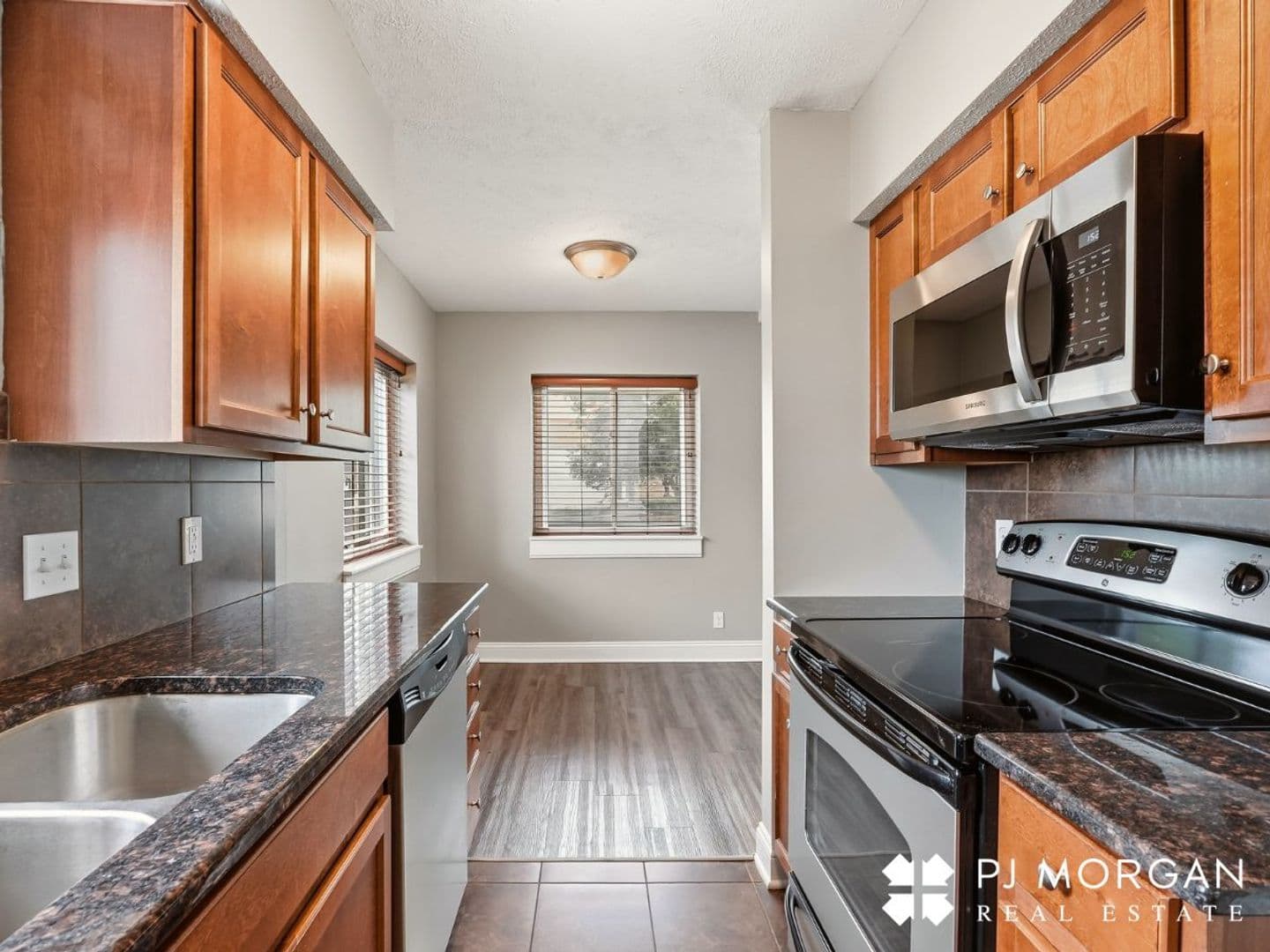 Omaha Apartment: 810 North 107th Avenue