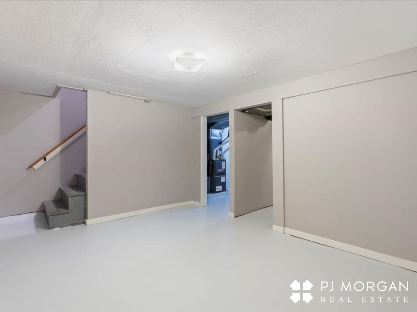 Omaha Apartment: 802-804 N 48th Street