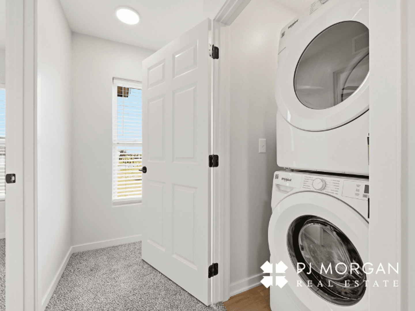 Elkhorn Townhome: 5404 S 207th Court