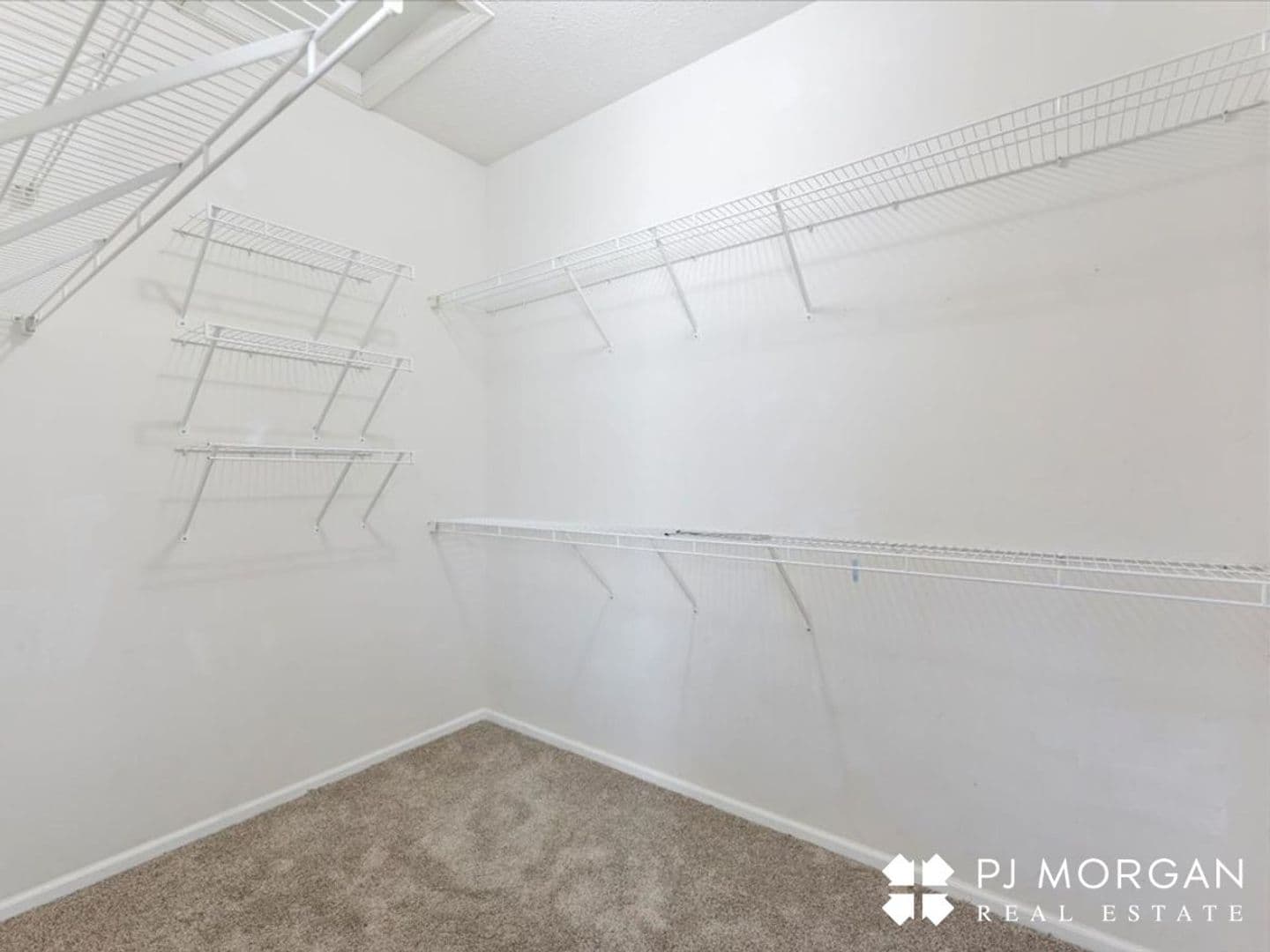 Omaha House: 14464 Saratoga