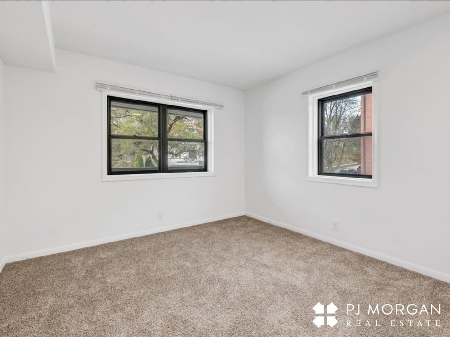 Omaha Apartment: 725 S. 37th St