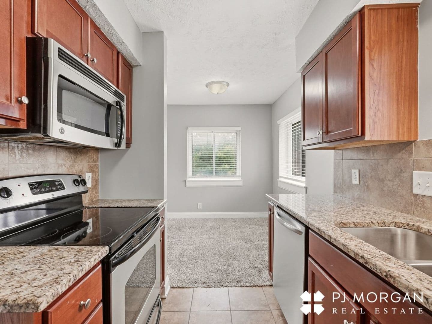 Omaha Apartment: 810 North 107th Avenue