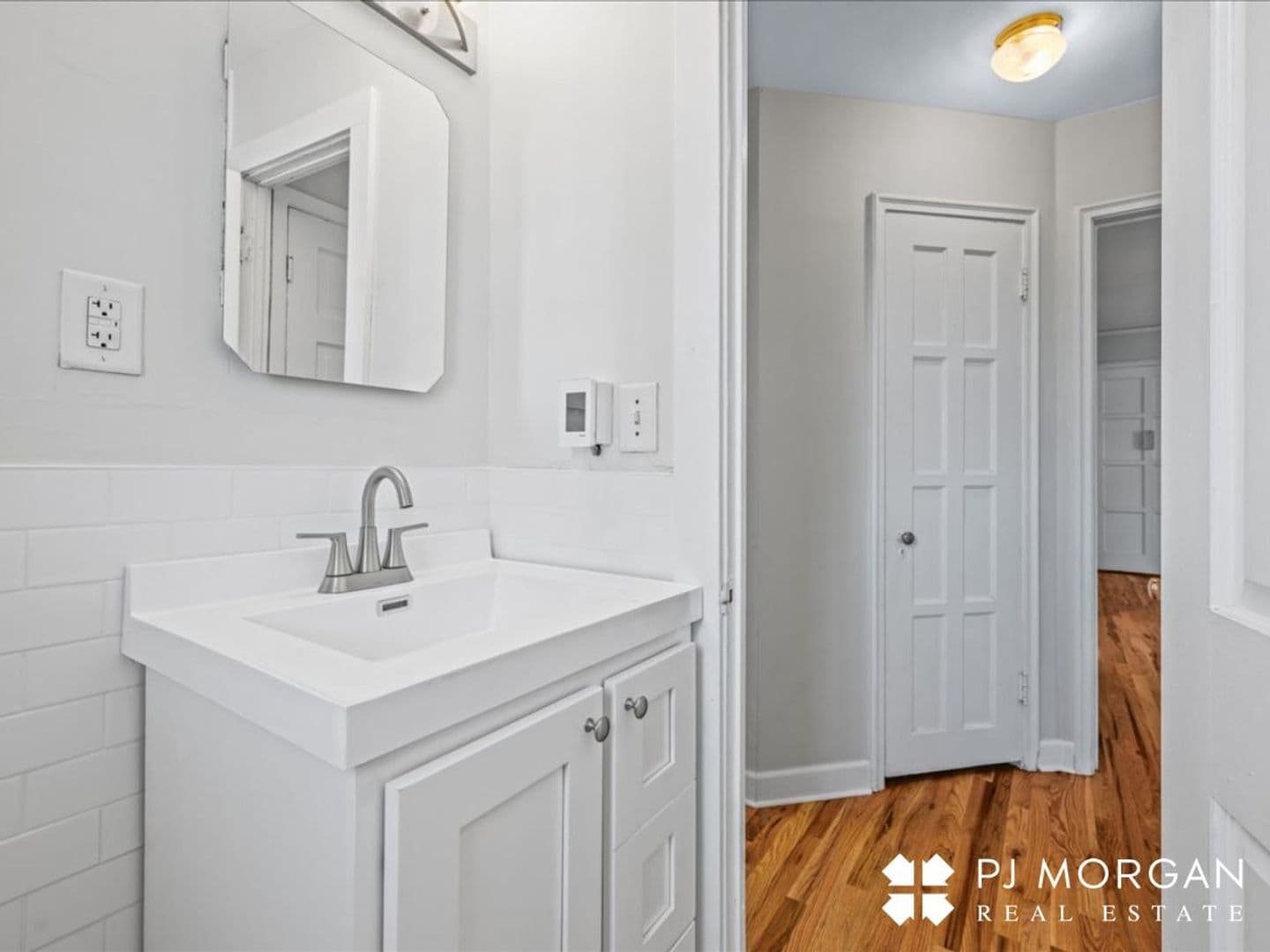 Omaha Apartment: 4903 Underwood Ave