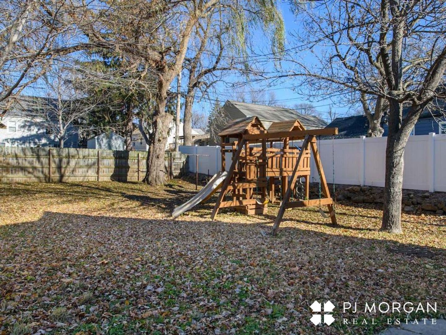 Omaha House: 6456 Poppleton Ave