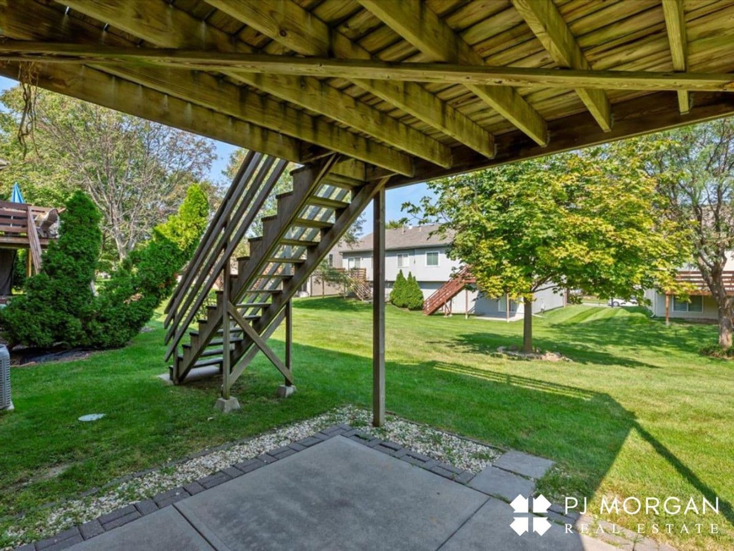 Omaha House: 14464 Saratoga