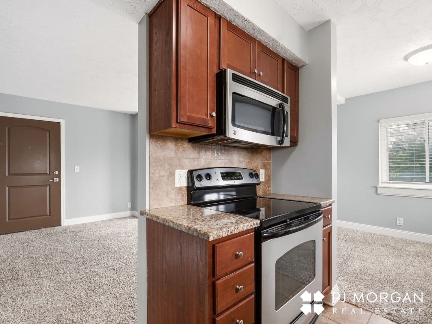 Omaha Apartment: 810 North 107th Avenue