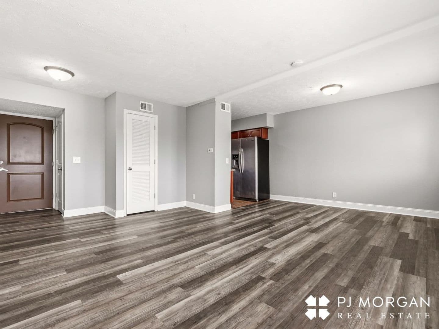 Omaha Apartment: 810 North 107th Avenue