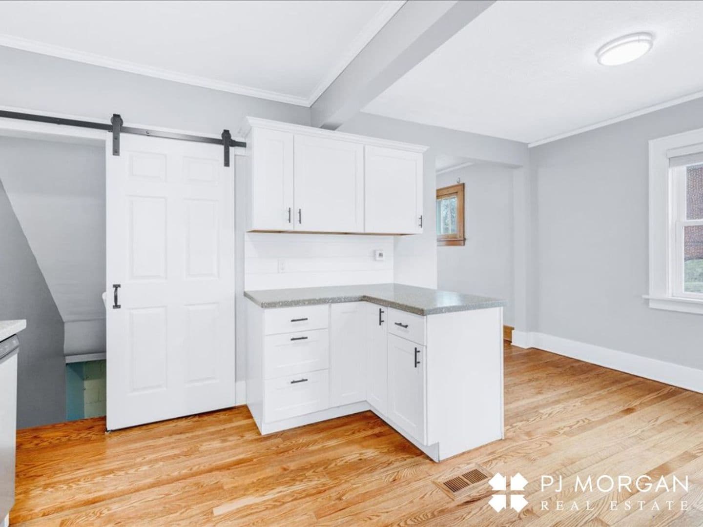 Omaha Apartment: 802-804 N 48th Street