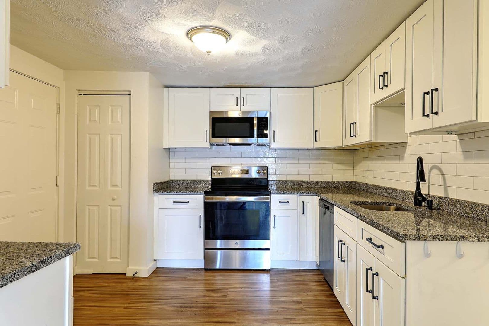 West Warwick Apartment: 855 Providence Street