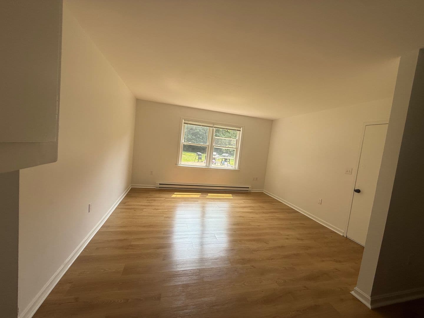 Norwich Apartment: 168 West Thames St