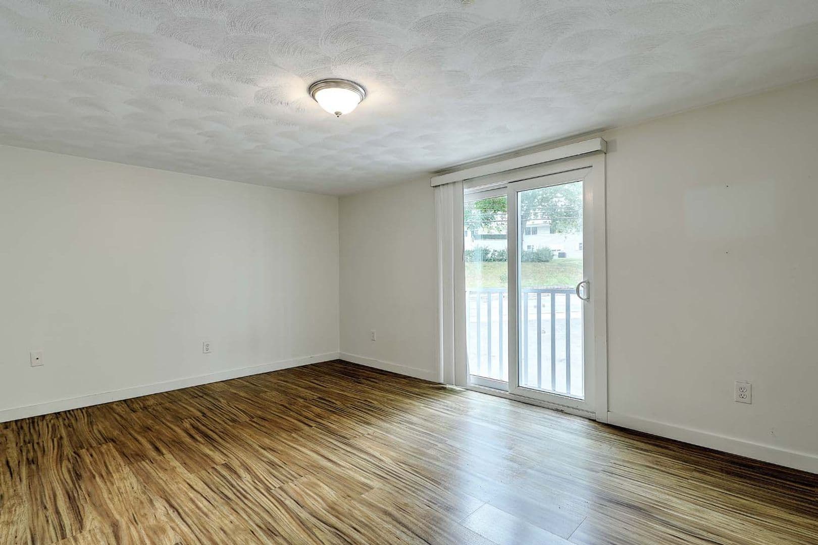 West Warwick Apartment: 855 Providence Street