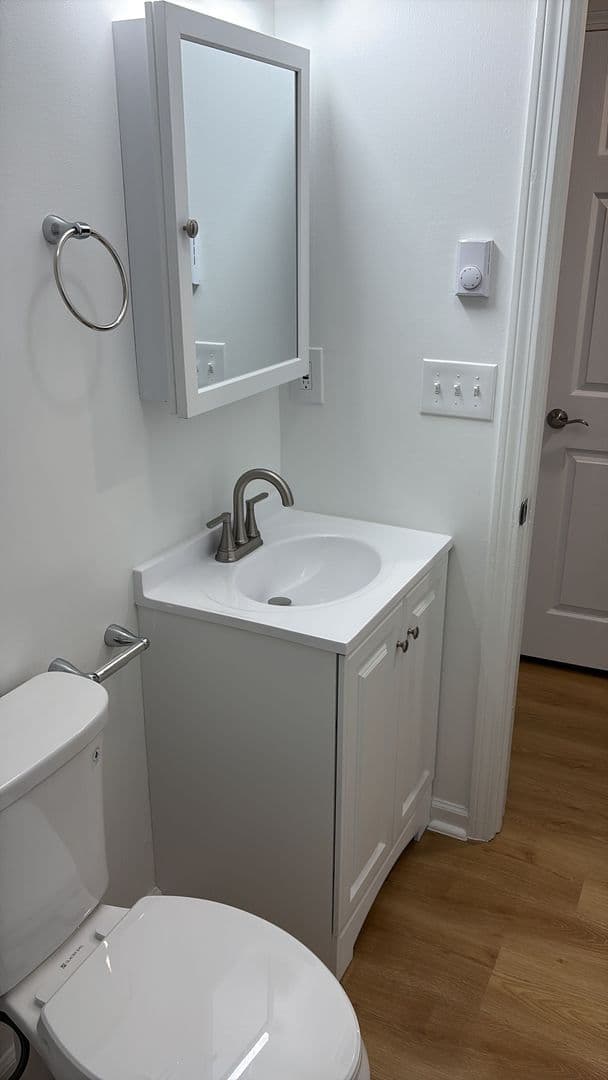 Norwich Apartment: 168 West Thames St
