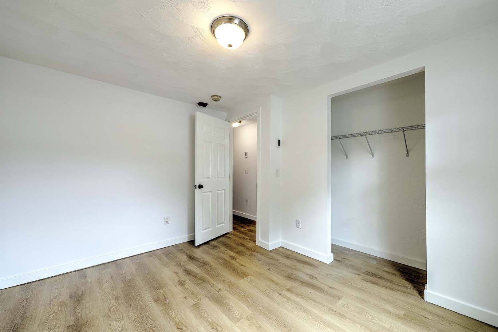 West Warwick Apartment: 855 Providence Street