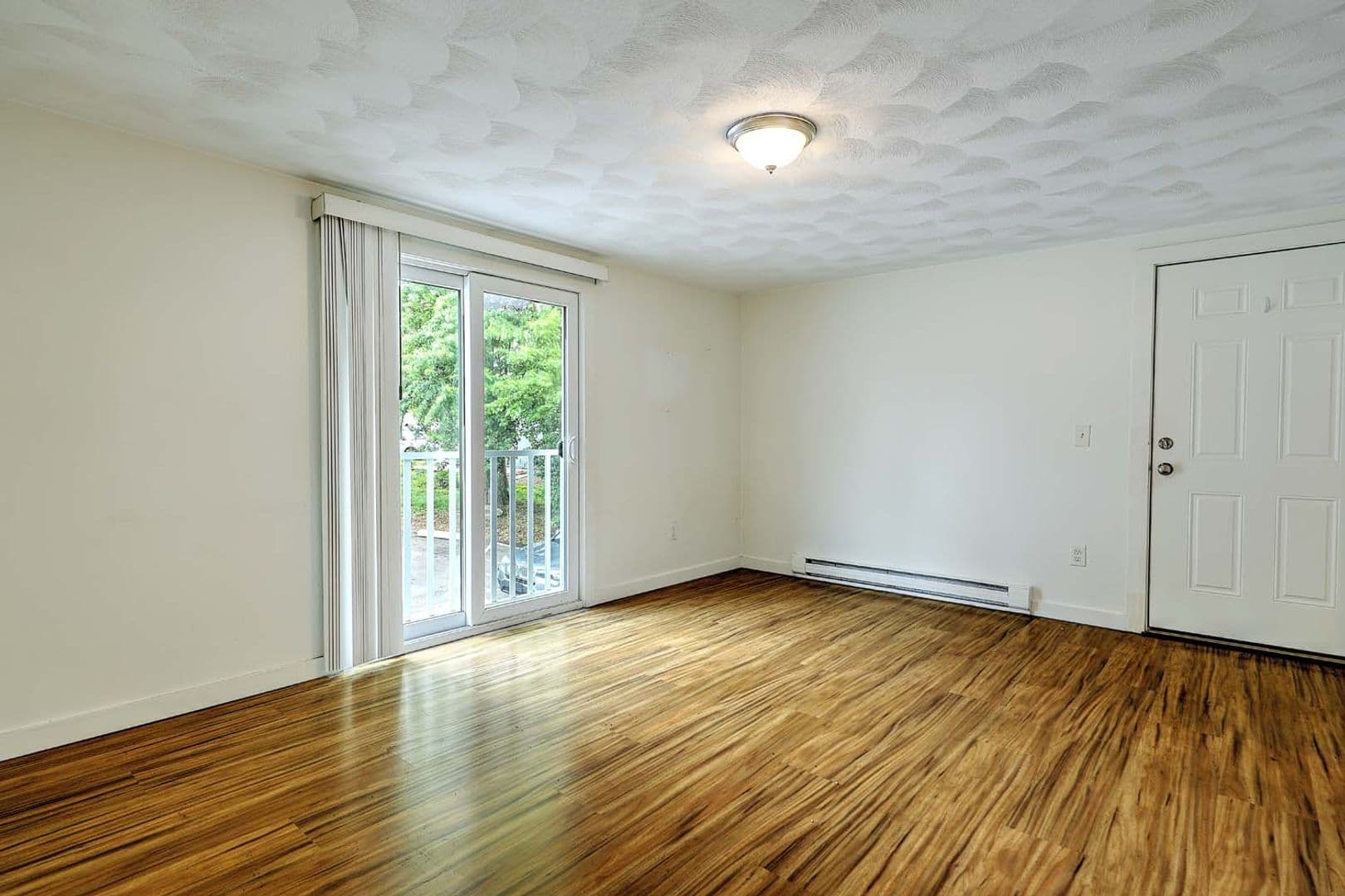 West Warwick Apartment: 855 Providence Street