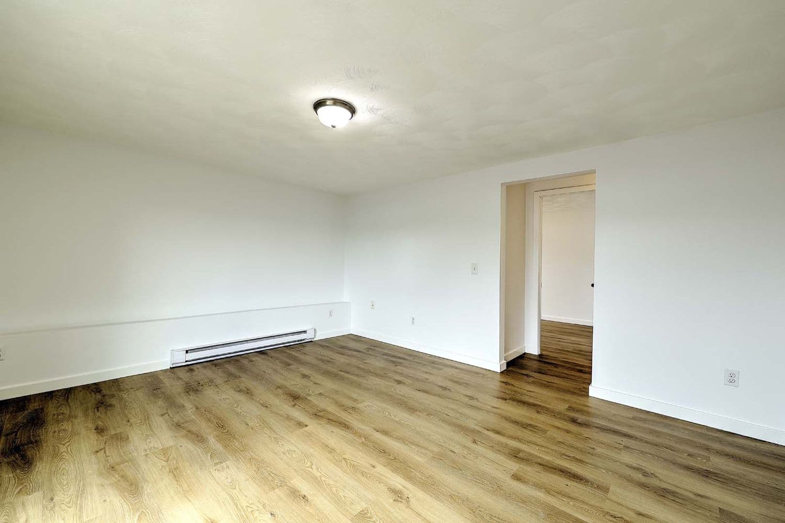 West Warwick Apartment: 855 Providence Street