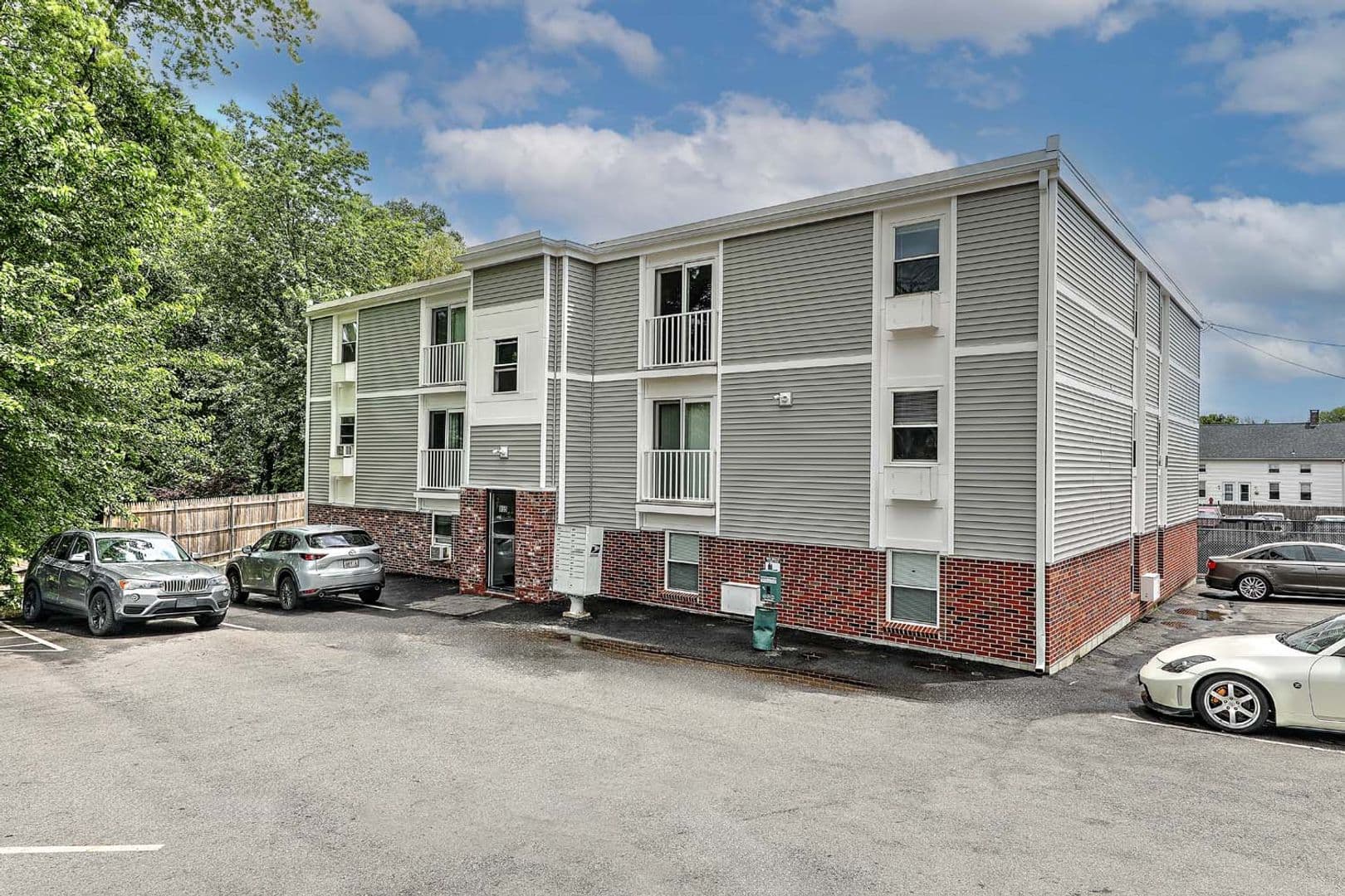 West Warwick Apartment: 855 Providence Street