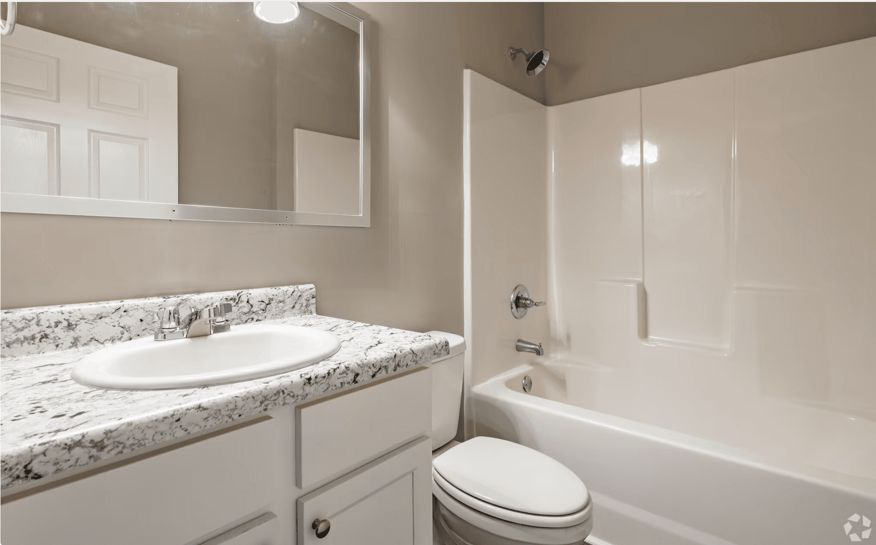 Kathleen Apartment: Club Villa Court
