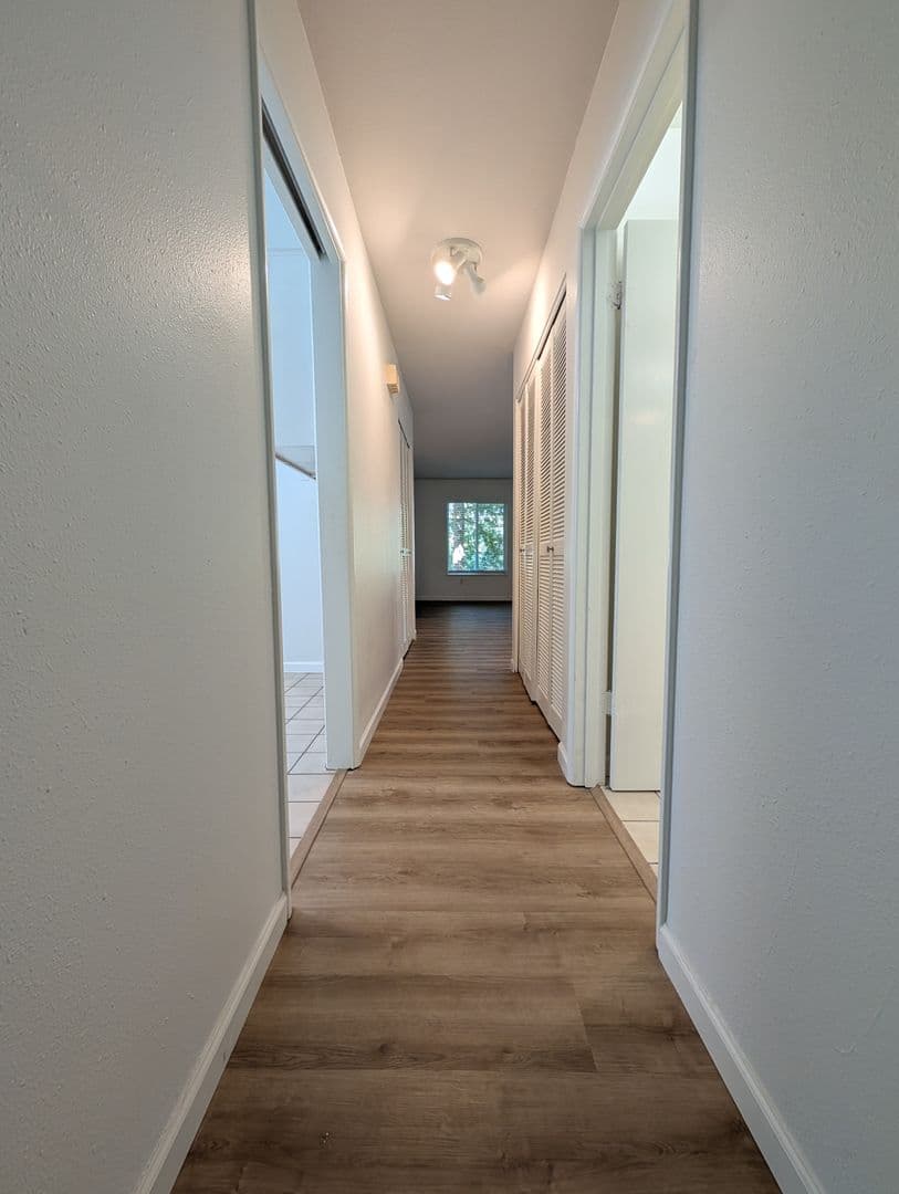Portland Apartment: 7711-7713 SW 36th Ave