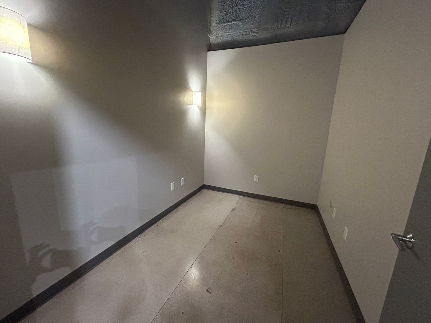 Albert Lea Apartment: 1619 W Main Street