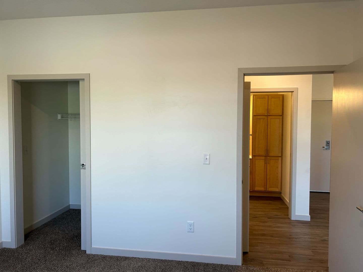Le Sueur Apartment: 101 Main Street South