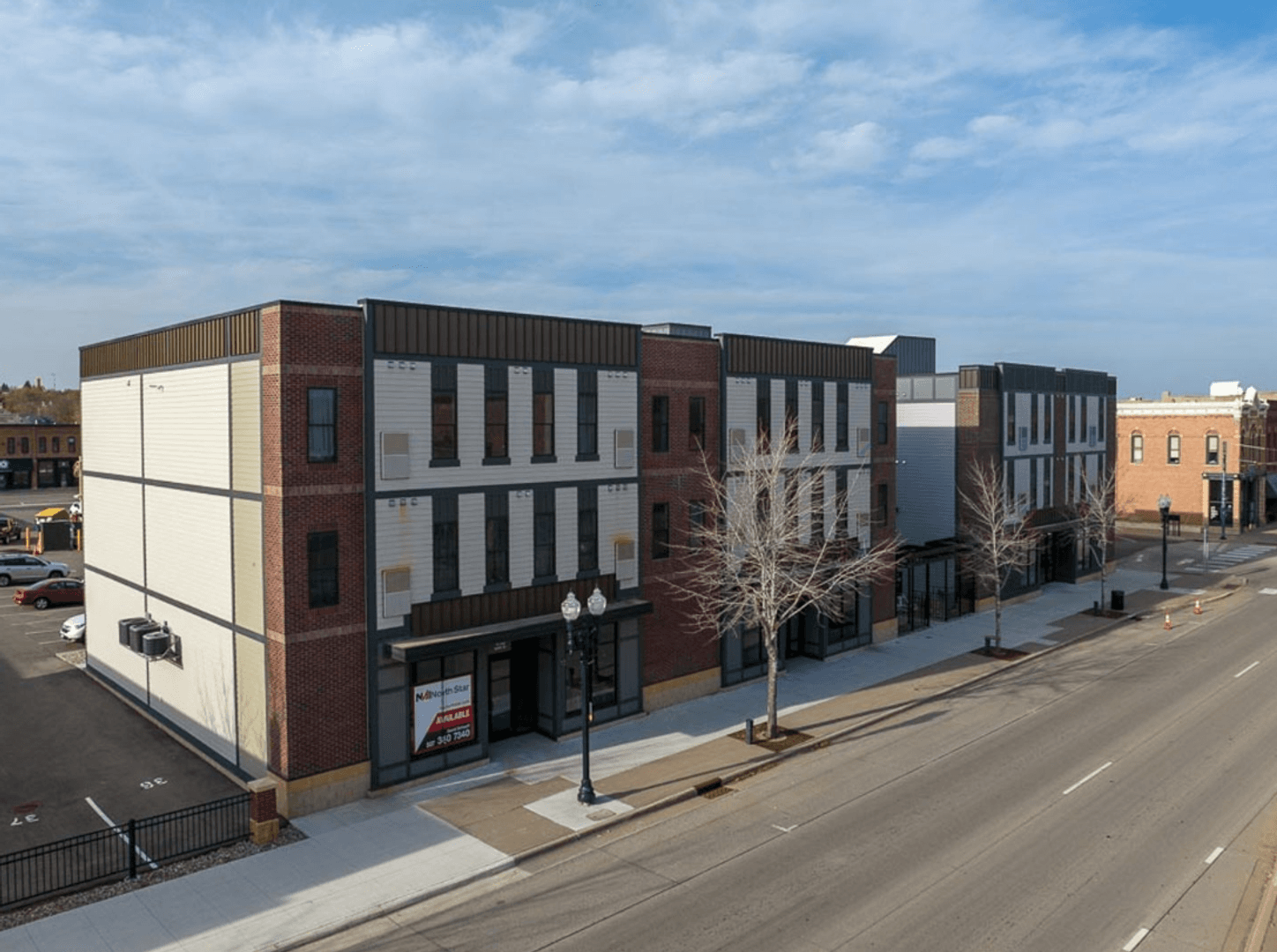 Saint Peter Apartment: 410-418 South Minnesota Avenue
