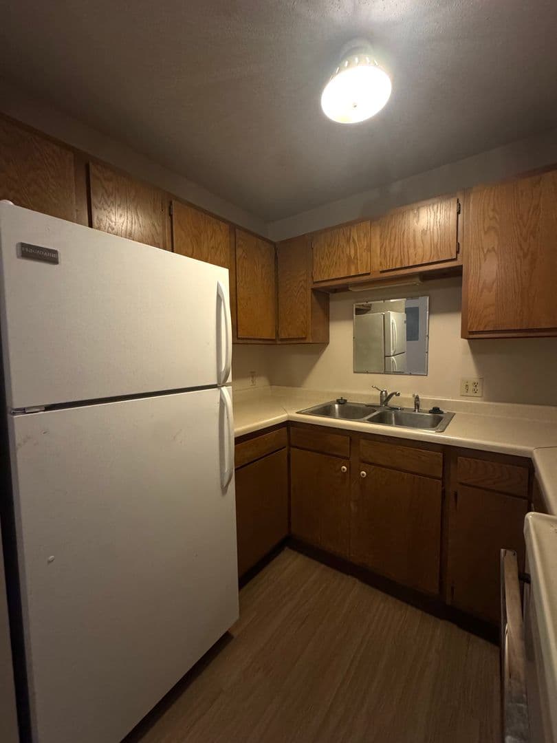 North Mankato Apartment: 442 Belgrade Avenue