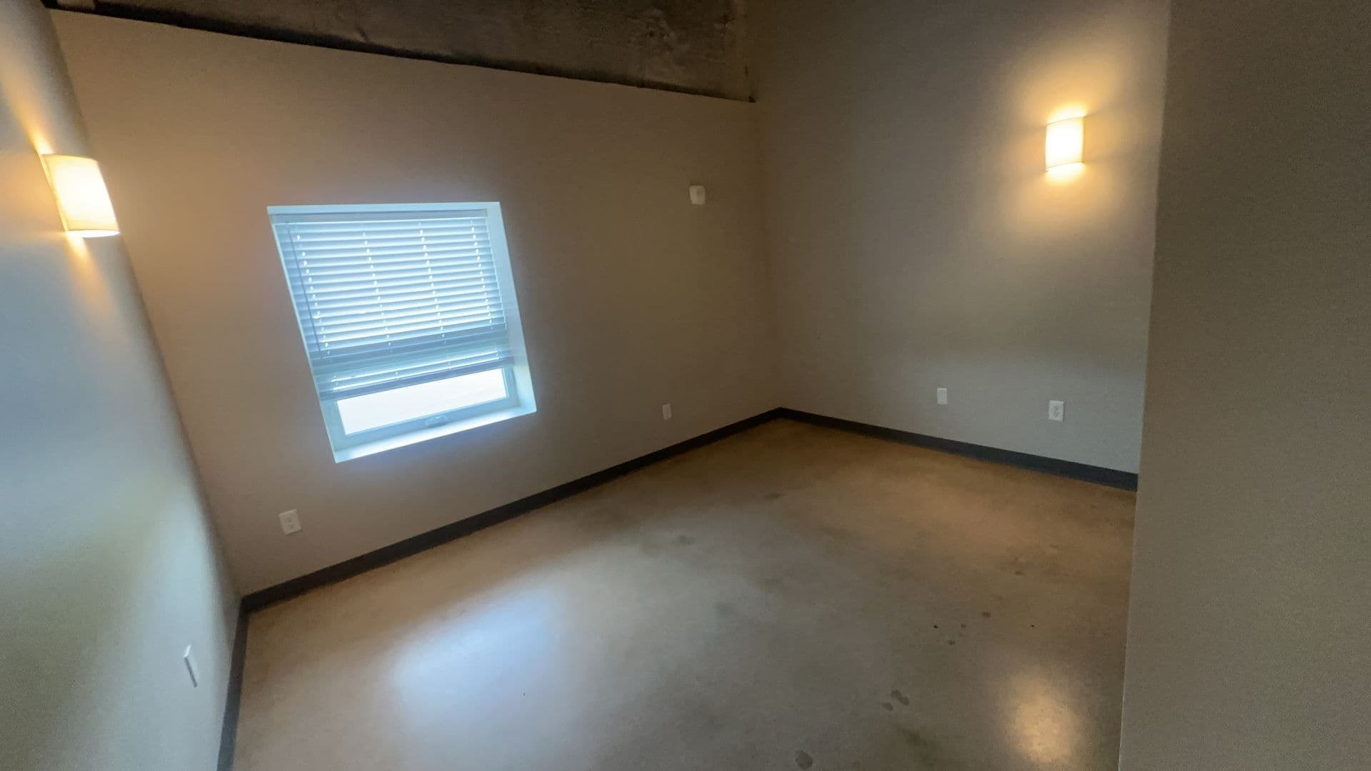Albert Lea Apartment: 1619 W Main Street