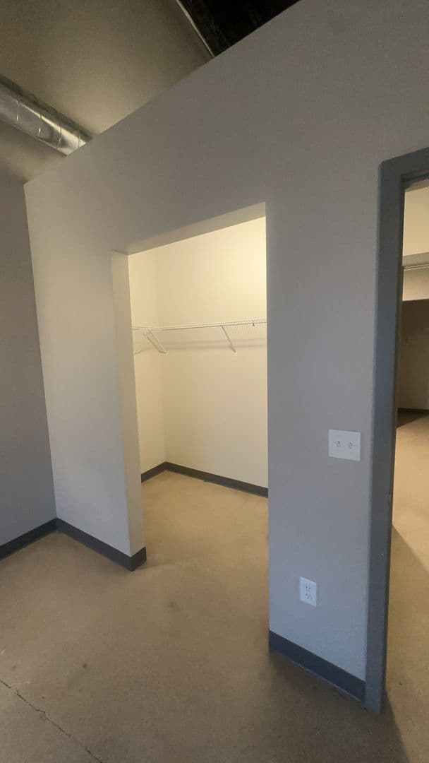 Albert Lea Apartment: 1619 W Main Street