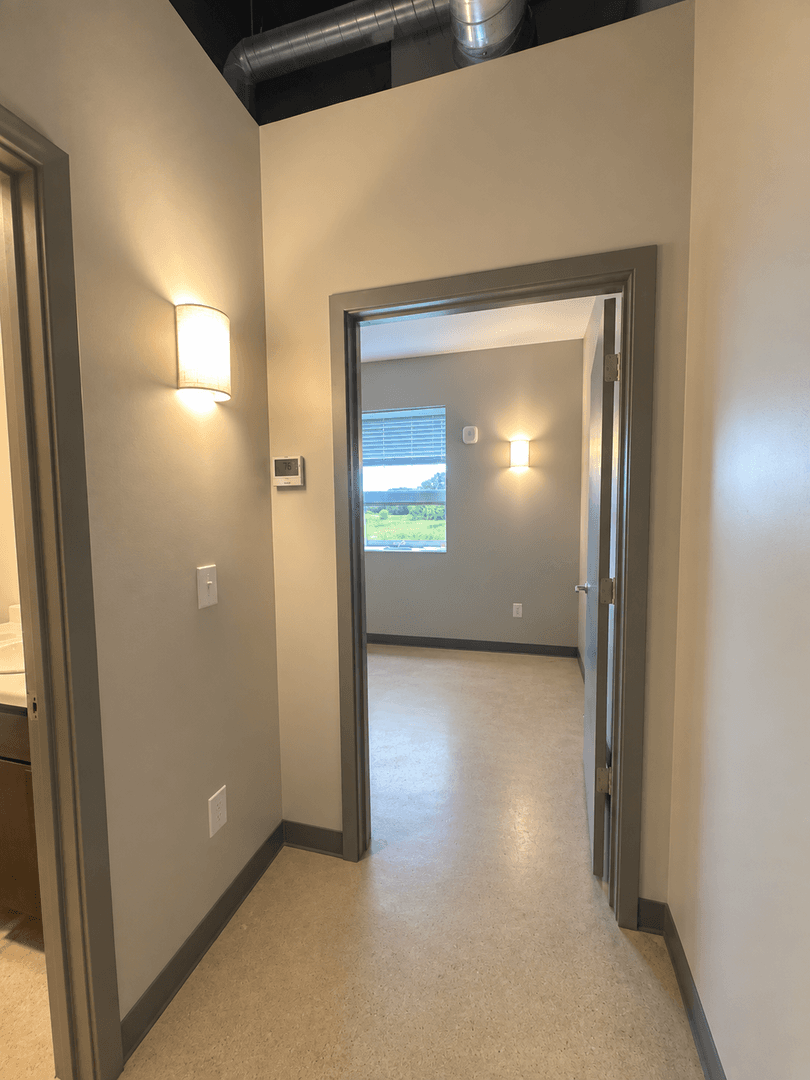 Albert Lea Apartment: 1619 W Main Street