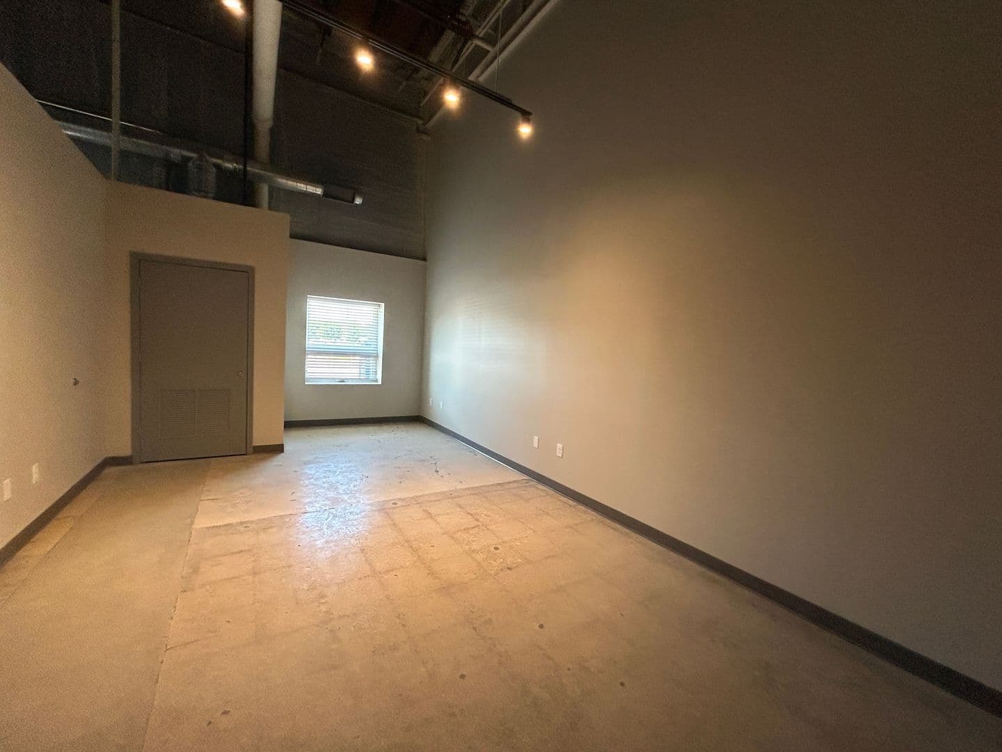 Albert Lea Apartment: 1619 W Main Street